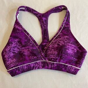 ATHLETA Racerback Slightly Padded Sports Bra, Size Medium.